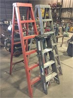 Lot of (3) Fiberglass Ladders