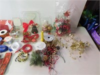 Qty of christmas decorations & crafts