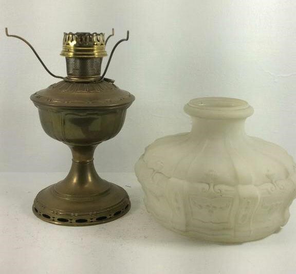 4-25-2018 Aladdin Lamp Auction Live and Online