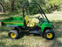 John Deere Gator