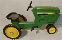 Ertl John Deere Pedal Tractor