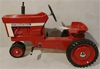 1971 Ertl International Harvester Pedal Tractor