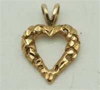 Small 10k Gold Heart Pendant .9g 5/8" Jewelry