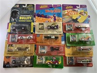 12 COLLECTABLE TOY CARS INCLUDES:
