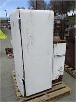Trash Burner & Vintage Condor Refrigerator