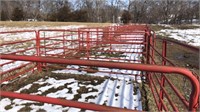 19 red corral panels