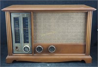 Vintage Zenith Model N731 Long Distance Radio