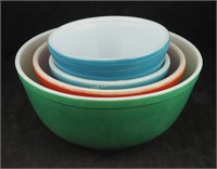 Lot Of 4 Pyrex Mixing Bowls Nesting Blue Green Red