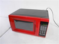 Working microwave oven