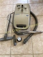 Kenmore sweeper with attachments