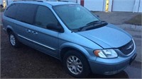 2003 Chrysler town and country mini van, does not