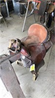 Barrel saddle