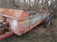 Gehl #325 manure spreader