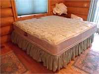 SIMONS BEAUTY REST KING SIZED BED