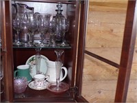 DEPRESSION GLASS CHINA PIECES & CLEAR GLASS DÉCOR