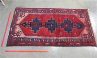 old persian red wool rug (3.5ft x 6.5ft)