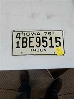1 1975 license plate