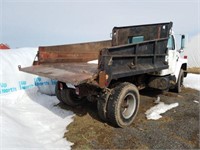 1983 International S1700 dump truck