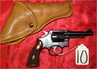 SMITH & WESSON 10 REVOLVER 38 4", LEATHER CASE