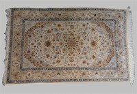 FINELY WOVEN NAIN AREA RUG 3' X 5'