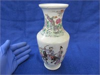 old chinese porcelain 9in vase
