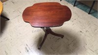 Vintage wood end table  23 1/2 x 17 x 23