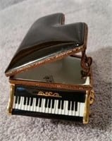 Limoges France Baby Grand Piano Trinket Box