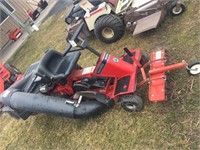 Snapper Rear Engine Rider with Bagger