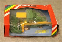 Britains Corn King Toy Combine Harvester w/Maize