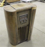 Vintage Cabinet Radio, Approx 42"x28"x14"