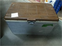 VINTAGE ALUMINUM POLORON THERMASTER COOLER WOOD