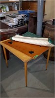 VINTAGE WOOD CARD TABLE