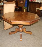 Breakfast Table With Pedestal Base