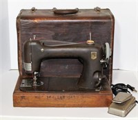 Antique Sampson Sewing Machine In Case