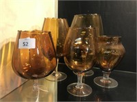 5 ASSORTED AMBER GLASS VASES