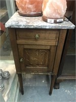 PR FRENCH OAK & ROUGE MARBLE TOP