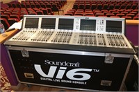 sound craft VI6 mixing board with traveling case w