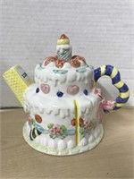 Cottage Teapot - Cake Theme