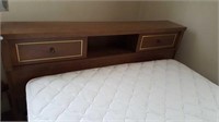 Full size book headboard bed matches lot 22 + 20