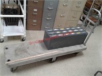 > Commercial industrial cart on casters - metal
