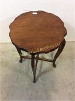 Walnut Scalloped Top Side Table