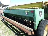 JD 8300 14' GRAIN DRILL W/7" SPACING