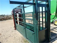 HD CATTLE CHUTE W/AUTO HEAD GATE