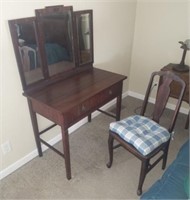 Vanity w/ Tri Fold Mirror and Chair