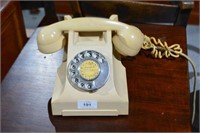 Vintage ivory coloured bakelite dial telephone