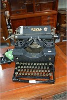 Vintage Royal Standard typewriter,