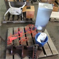 Tractor plant stand
