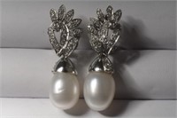 Stunning Platinum Diamond & Pearl Earrings