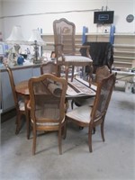 Vintage Dinningroom Table & Chairs