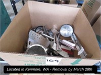 LOT, ASSORTED KITCHEN UTENSILS IN THIS BOX
